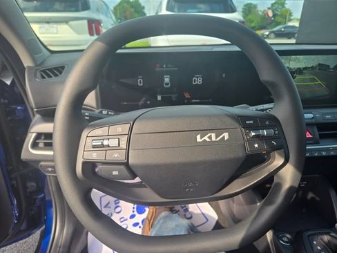 New 2026 Kia K4 FWD image 17