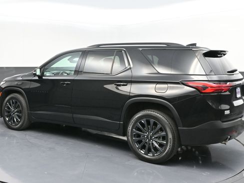 Used 2023 Chevrolet Traverse RS w/ LPO, Floor Liner Package image 5