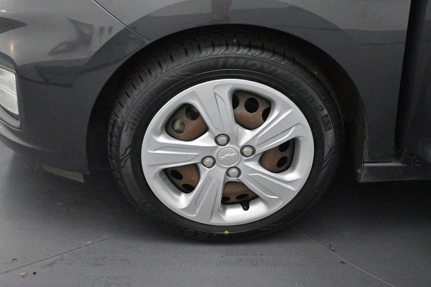 Used 2021 Chevrolet Spark LS FWD image 29