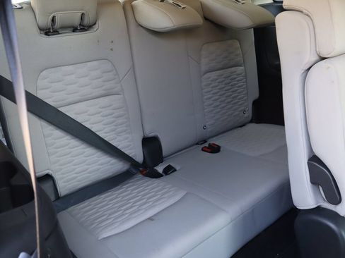 Used 2023 Nissan Pathfinder SV FWD image 19