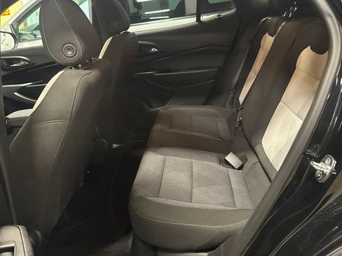 Used 2024 Chevrolet Trax RS w/ Driver Confidence Package FWD image 6