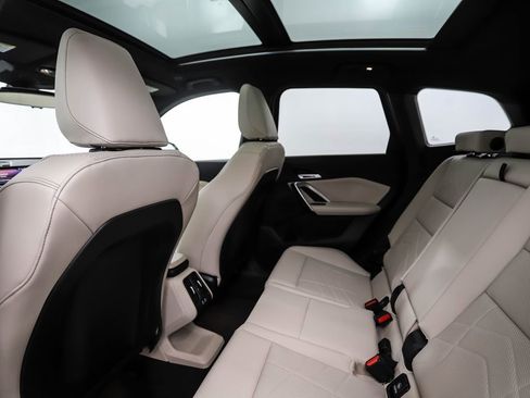 Used 2025 BMW X1 xDrive28i w/ Convenience Package image 19