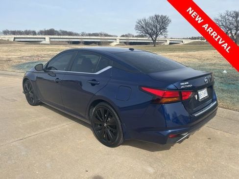 Used 2022 Nissan Altima 2.5 SR image 5