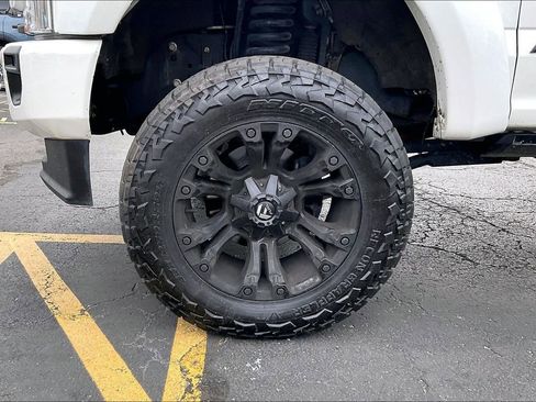 Used 2020 Ford F250 Platinum w/ FX4 Off-Road Package AWD/4WD image 8