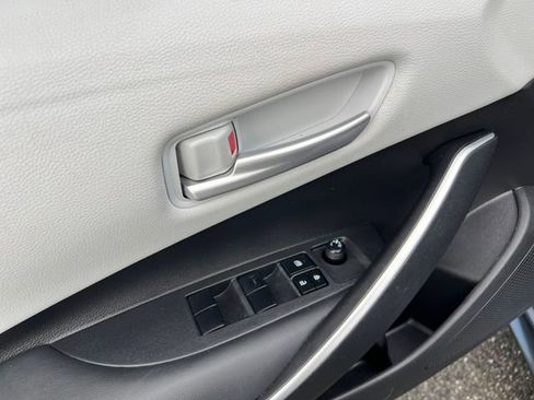 Used 2022 Toyota Corolla SE image 30