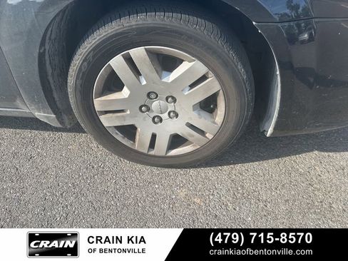 Used 2013 Dodge Avenger SE FWD image 7