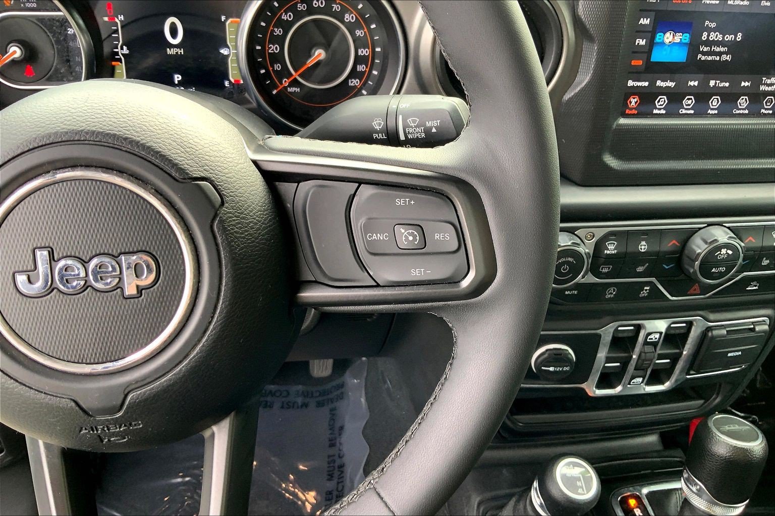 Certified 2023 Jeep Gladiator Overland AWD/4WD image 22