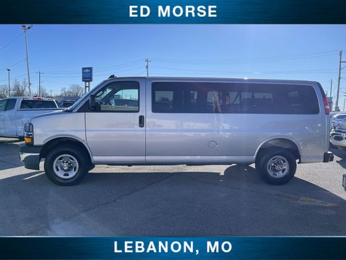Used 2025 Chevrolet Express 3500 LT w/ LT Preferred Equipment Group image 2