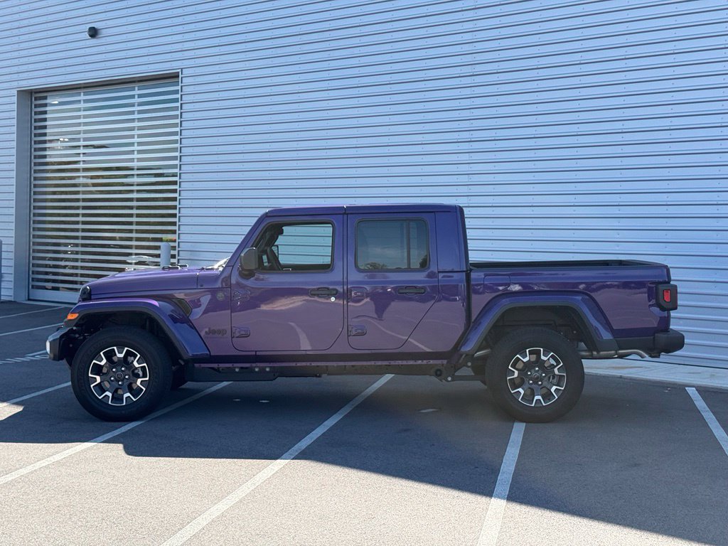 Used 2026 Jeep Gladiator Sport AWD/4WD image 10