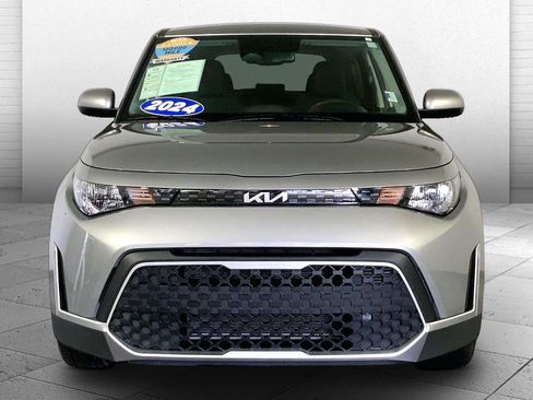 Certified 2024 Kia Soul S FWD image 2
