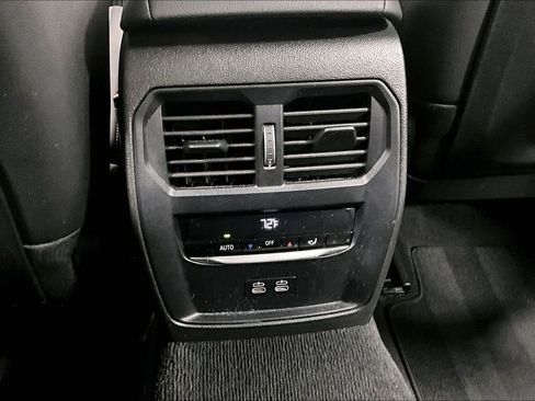 Used 2025 BMW 330i xDrive Sedan image 23