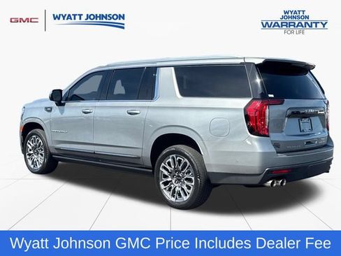 Used 2024 GMC Yukon XL Denali Ultimate AWD/4WD image 3