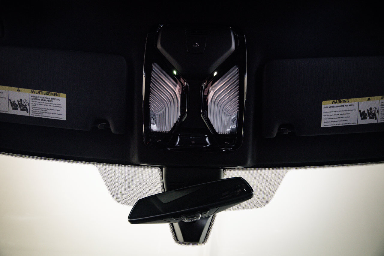 Used 2024 BMW M2 w/ Carbon Package RWD image 19