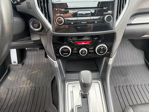 Used 2019 Subaru Forester Premium image 23