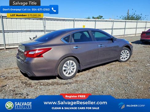 Used 2016 Nissan Altima 2.5 S w/ Power Driver Seat Package FWD image 4