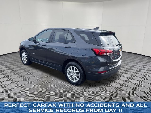 Used 2022 Chevrolet Equinox LS w/ LS Convenience Package AWD/4WD image 4