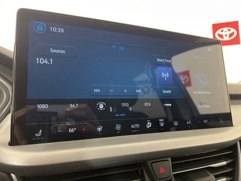 Used 2025 Ford Escape Platinum image 11