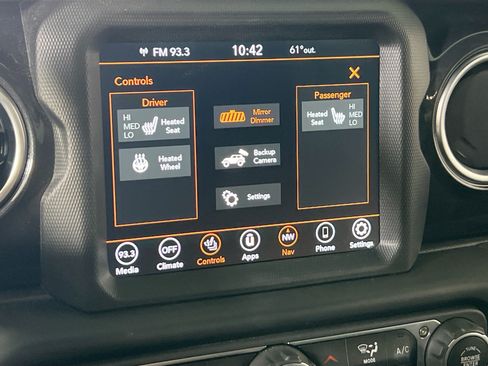 Used 2023 Jeep Wrangler Unlimited Sahara AWD/4WD image 20