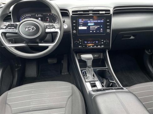 Used 2024 Hyundai Santa Cruz SEL image 2