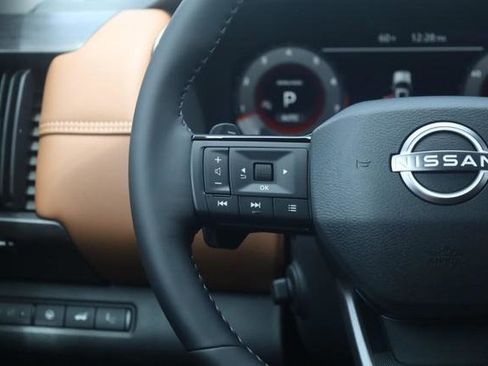 New 2026 Nissan Pathfinder Platinum AWD/4WD image 10