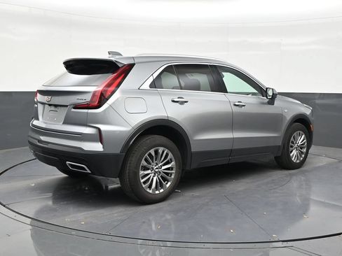 Used 2025 Cadillac XT4 Premium Luxury FWD image 5