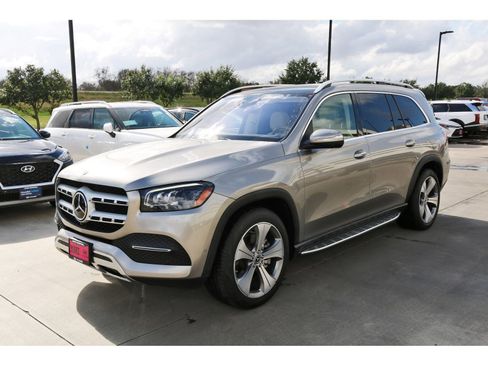 Used 2021 Mercedes-Benz GLS 450 4MATIC image 3
