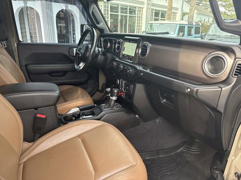 Used 2020 Jeep Gladiator Rubicon image 37