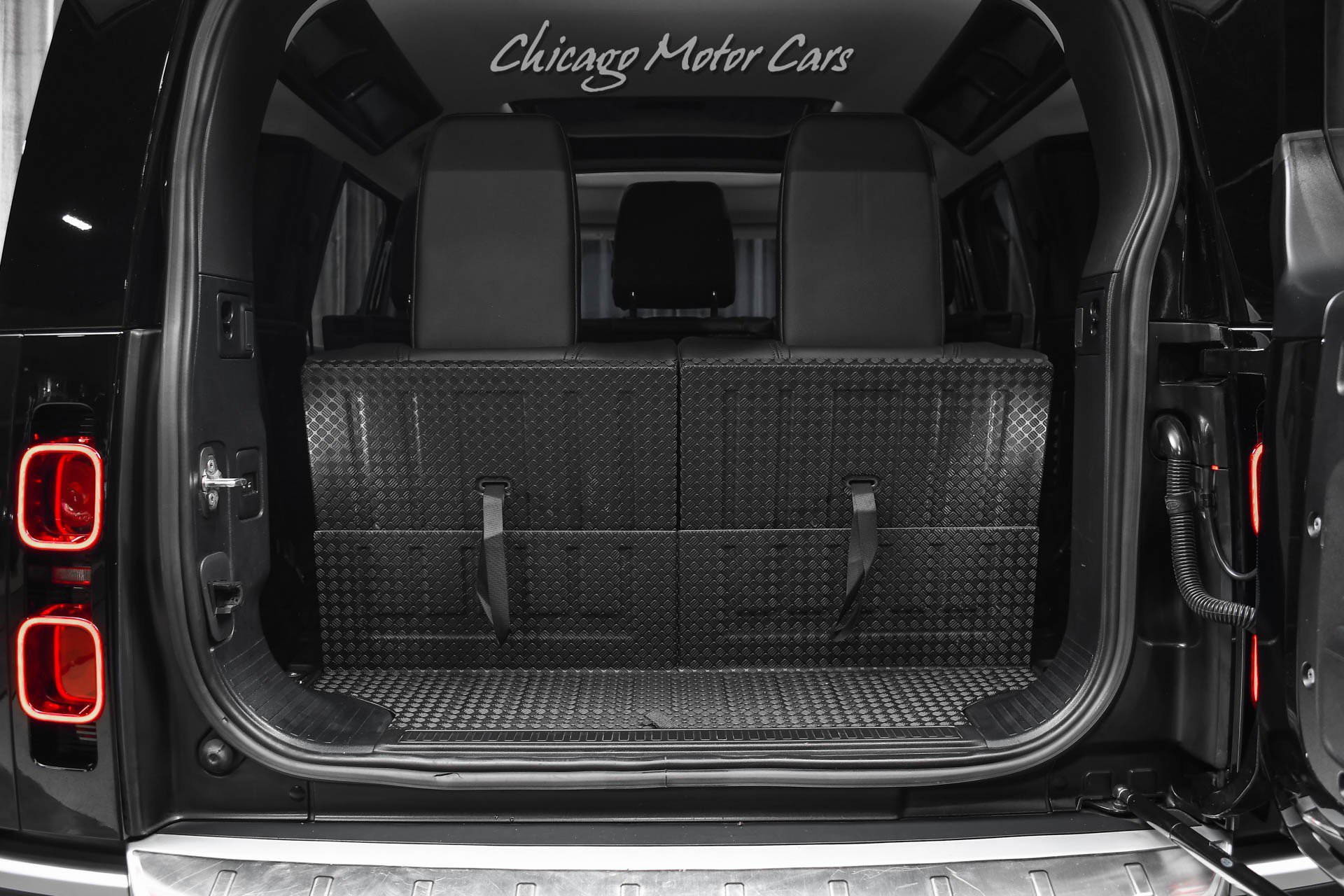 Used 2023 Land Rover Defender 110 SE AWD/4WD image 61