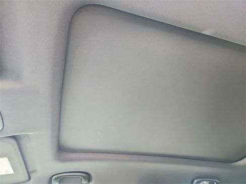 Certified 2023 Chevrolet TrailBlazer RS w/ Sun and Liftgate Package image 18