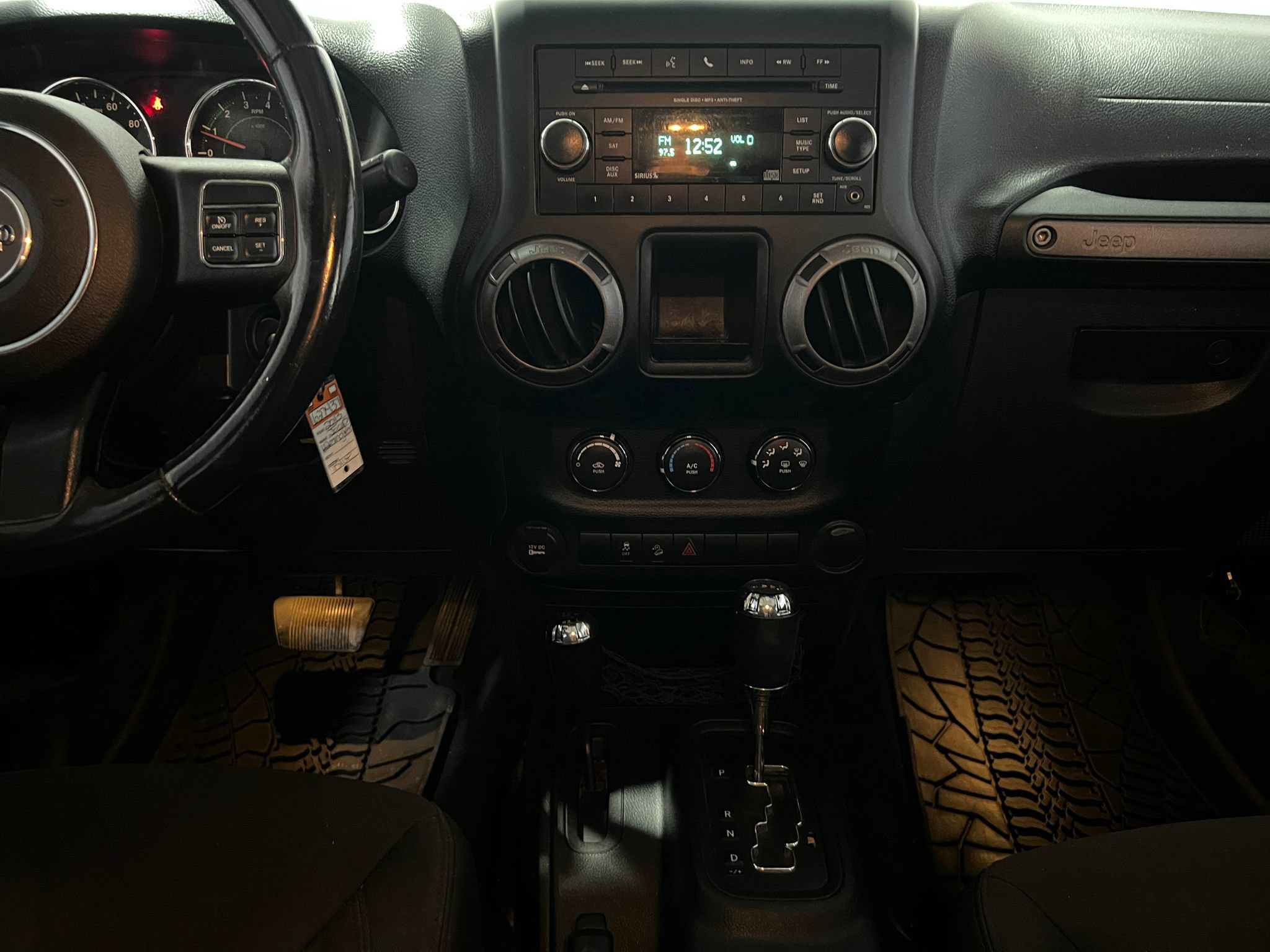Used 2013 Jeep Wrangler Unlimited Sport w/ Connectivity Group AWD/4WD image 19