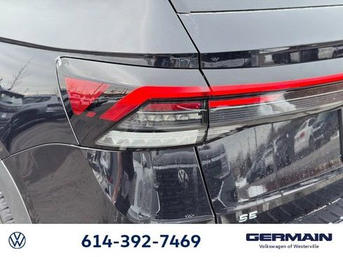 New 2026 Volkswagen Taos SE image 15