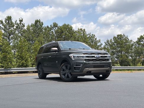 Used 2023 Ford Expedition King Ranch AWD/4WD image 2
