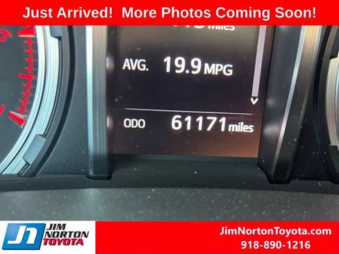 Used 2020 Toyota 4Runner Venture w/ Moonroof Package AWD/4WD image 9