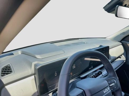 New 2027 Kia Seltos S FWD image 9