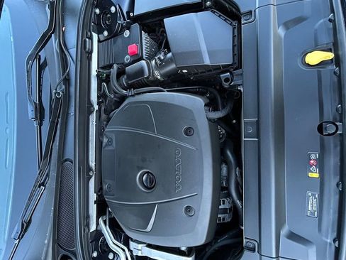 Used 2017 Volvo S90 T6 Inscription w/ Vision Package image 11