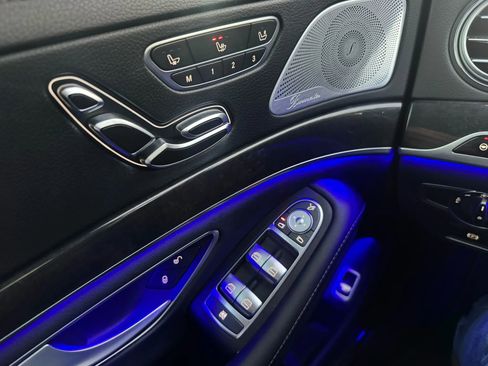 Used 2020 Mercedes-Benz S 560 Sedan w/ AMG Line Exterior image 35