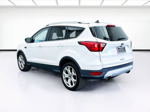 Used 2019 Ford Escape Titanium image 6