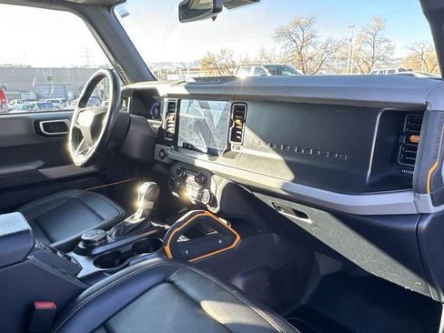 Used 2022 Ford Bronco Badlands w/ Sasquatch Package image 25