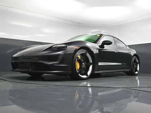 Used 2024 Porsche Taycan Turbo S w/ Premium Package AWD/4WD image 25