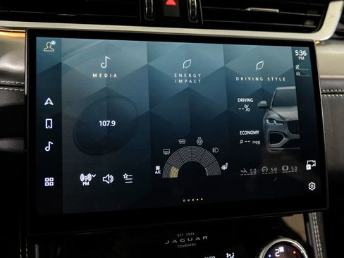 Used 2024 Jaguar F-PACE R-Dynamic S AWD/4WD image 38