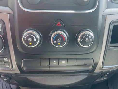 Used 2019 RAM 1500 Express w/ Express Value Package AWD/4WD image 19