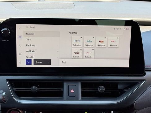 Used 2024 Lexus UX 250h F Sport FWD image 20