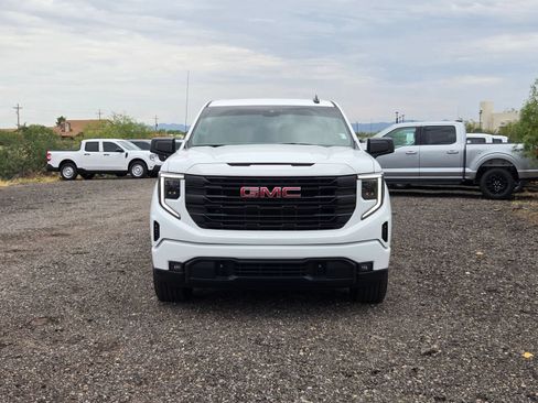 Used 2026 GMC Sierra 1500 Elevation AWD/4WD image 2