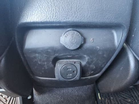 Used 2015 Kia Sorento EX image 37