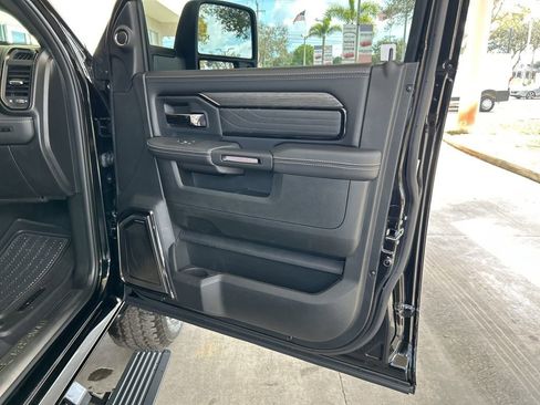 New 2026 RAM 3500 Limited image 30