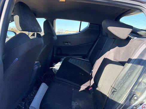 Used 2019 Toyota C-HR LE image 12