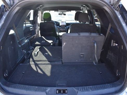 Used 2020 Ford Explorer XLT w/ Class III Trailer Tow Package image 23