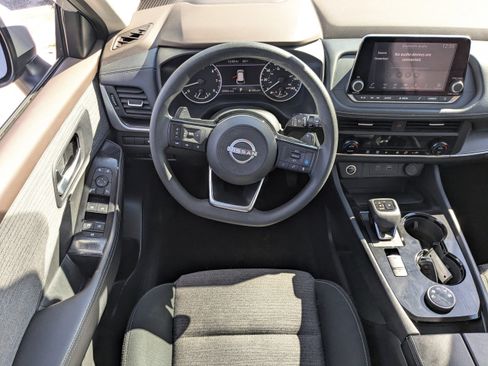 Used 2023 Nissan Rogue SV image 19