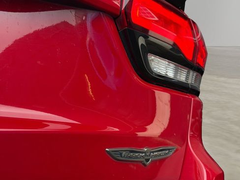 Used 2018 Jeep Grand Cherokee Trackhawk AWD/4WD image 18