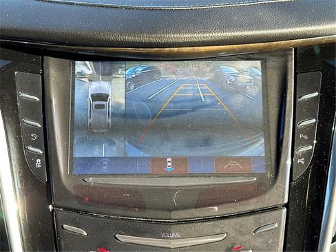 Used 2020 Cadillac Escalade Luxury image 23